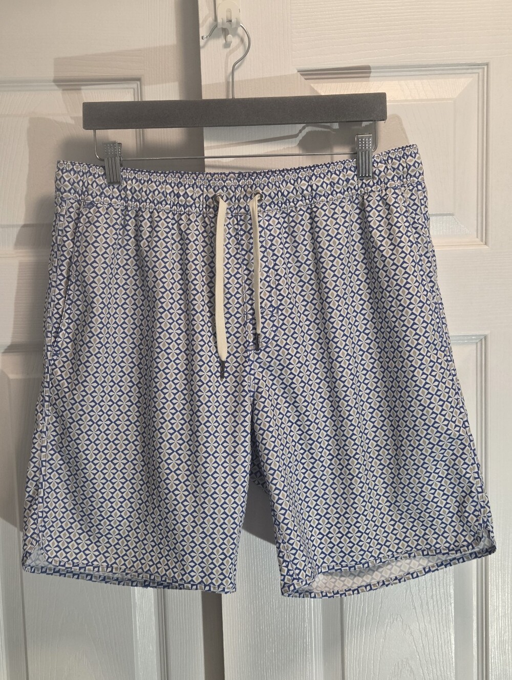 Fair Harbor Swim Trunks Suit- Blue & White Geometric, Large, Like New, 8" Inseam